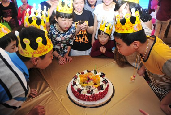 桶装水灌装机 桶装水灌装机